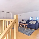Nola Traditional With Pool And Amazing Sea Views, Villa Paro