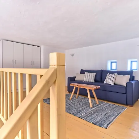 Nola Traditional With Pool And Amazing Sea Views, Villa Márpissa