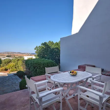 Villa Nola Traditional With Pool And Amazing Sea Views, Márpissa