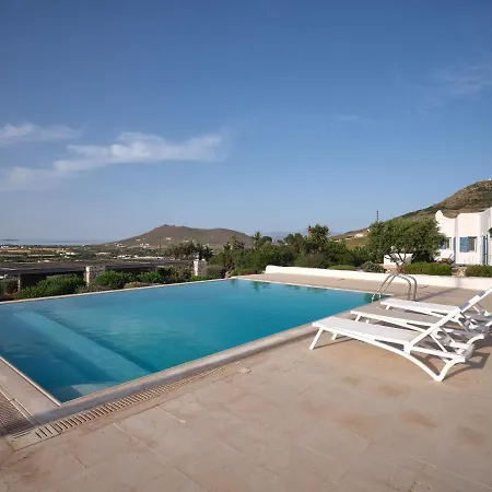 Villa Nola Traditional With Pool And Amazing Sea Views, Márpissa