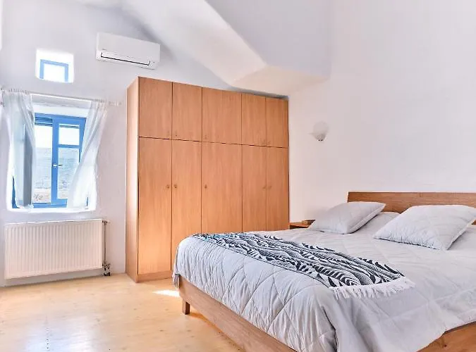 Nola Traditional With Pool And Amazing Sea Views, Villa *